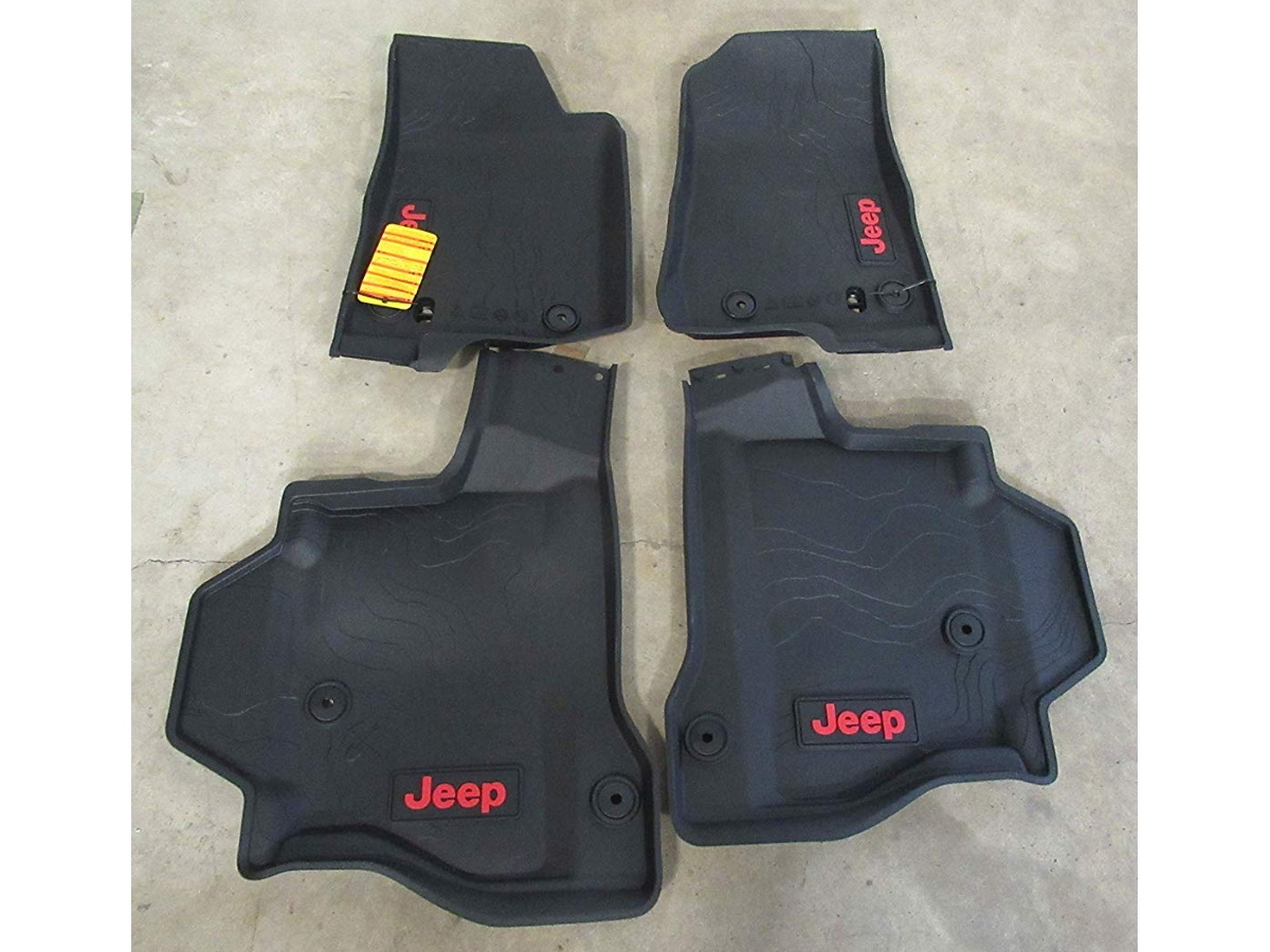 2015-2018 JEEP RENEGADE RUBBER SLUSH FLOOR MATS & REAR CARGO TRAY SET 2015-2018 JEEP RENEGADE RUBBER SLUSH FLOOR MATS & REAR CARGO TRAY SET