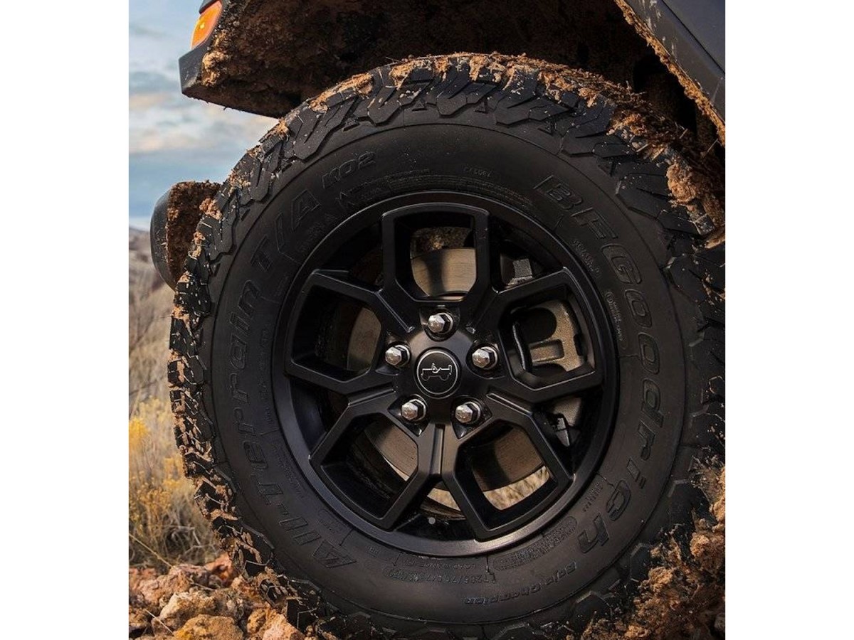 Mopar 17x7.5 Inch Willy's Edition Wheel Satin Black - 4755604AA