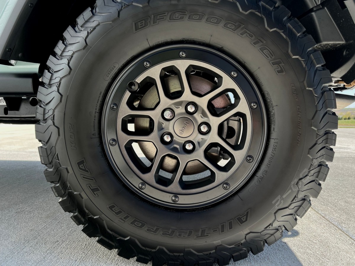 Genuine Mopar Beadlock Wheel Trim Ring For Extreme Recon XR Wheel 
