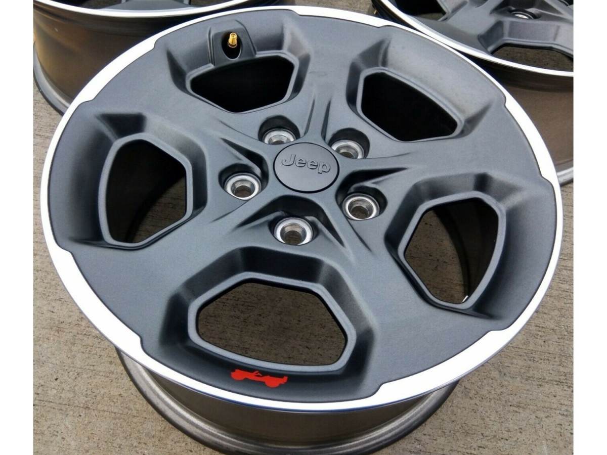 Mopar Wheel 17