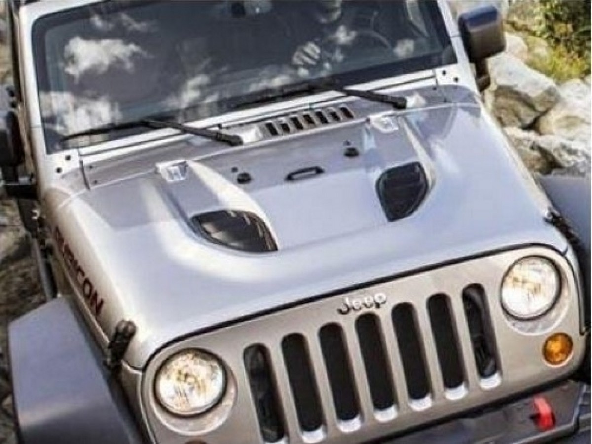 Genuine Mopar Hood Package Rubicon Anniversary - 82213656AC | All 