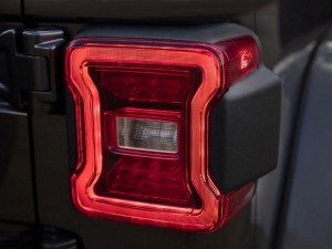 JLラングラー　テールランプ　右　mopar jeep 2024 Jeep Wrangler JL Tail Light | Mopar Original Parts