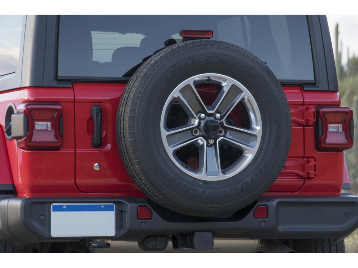 Buy Mopar LED Tail Lamps Kit Of Two - LEDTAILLAMPSJL | Mopar