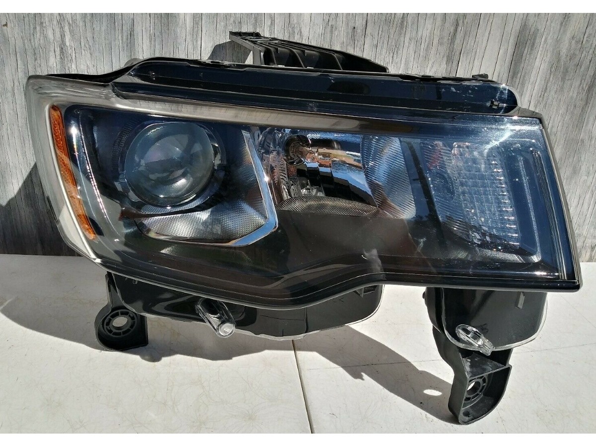 Buy Mopar Altitude Headlamps - 68266646AF-68266647AF | Mopar