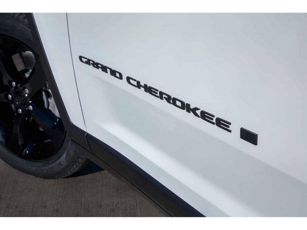 Buy Mopar Altitude Gloss Black Grand Cherokee Door Emblem With 