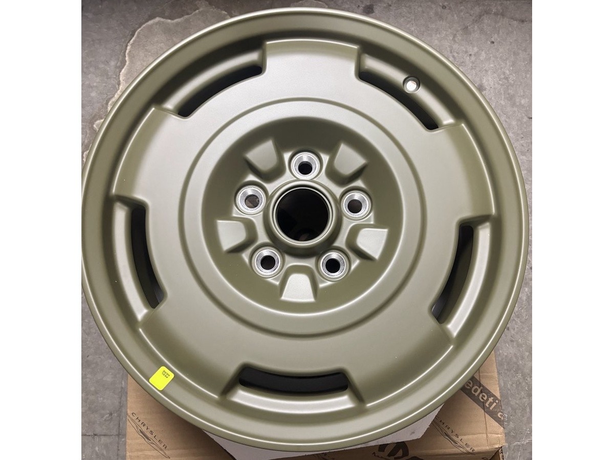 Buy Mopar 17x7.5 Inch Willy's 41 Edition Aluminum Wheel With Olive