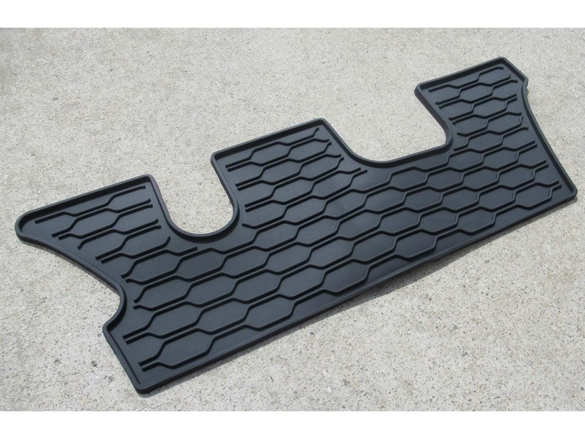 くま Buy Mopar Rubber Mat Third Row Black For 60/40 Second Row Bench
