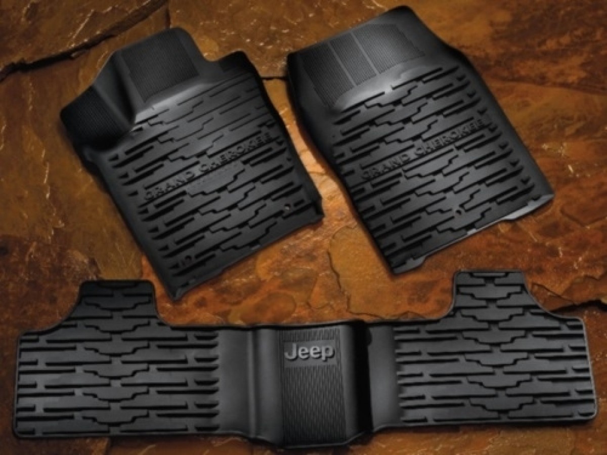 Buy Mopar Rubber Mats Black - 82213686 | Mopar Original Parts