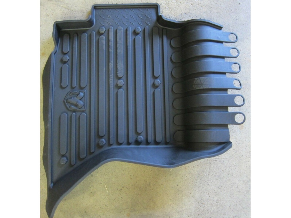 くま Buy Mopar Rubber Mats Bucket Style Front & Rear Black With Ram's