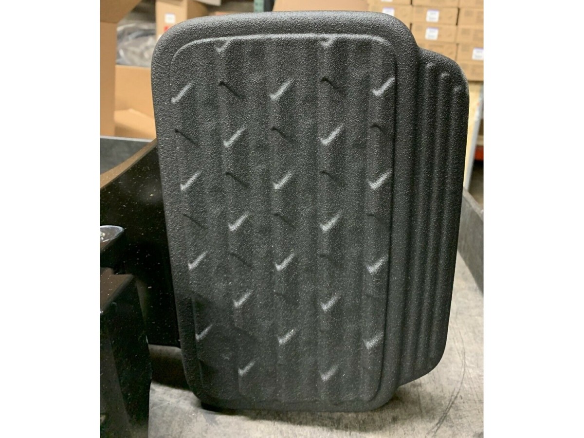 Buy Mopar Bed Step For Multi Function Tail Gate MFTG - 82216265AB