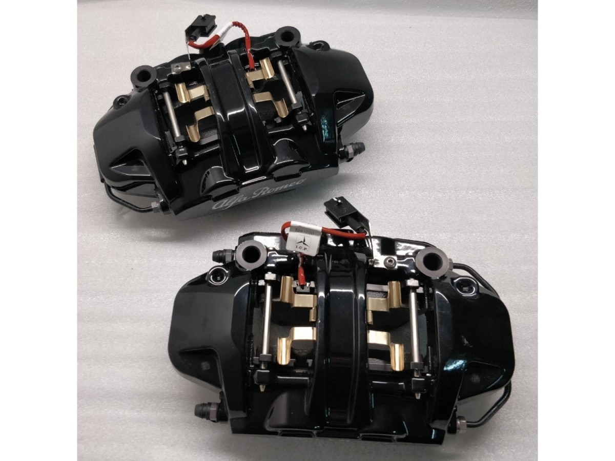 Alfa Romeo Brembo 4 Piston Brake Caliper Kit Black With White