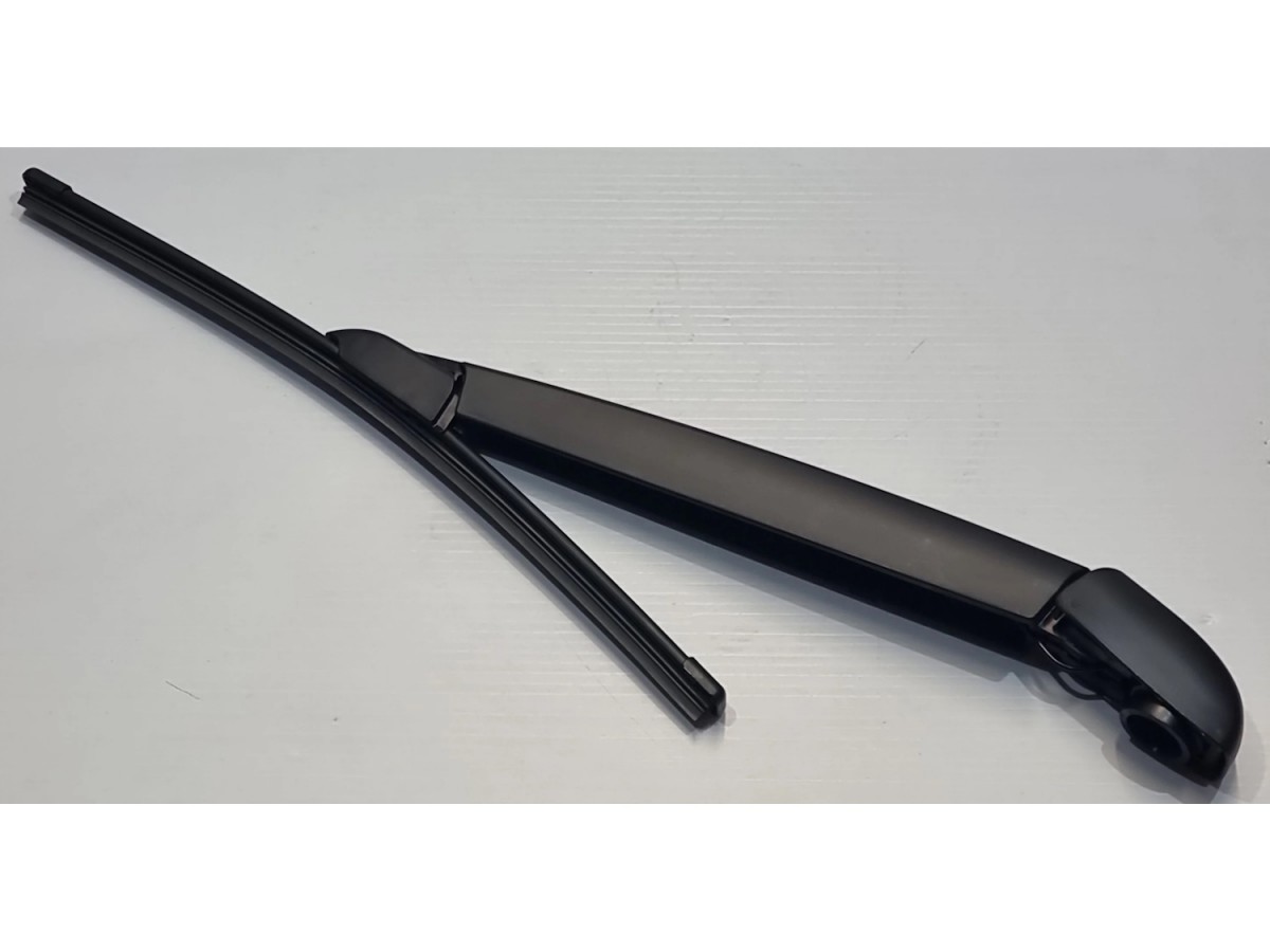 Romeolona Alfa Romeo Wiper Arm & Blade - Rear - 68462474AA | Alfa Online Parts