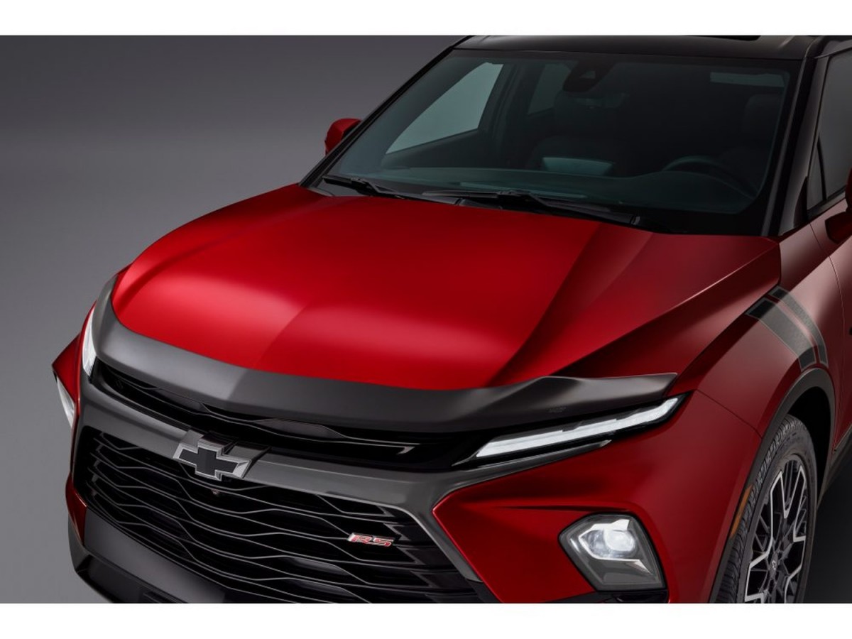 Chevrolet Hood Deflector In Smoke Black By Lund - 19418520 | Chevy