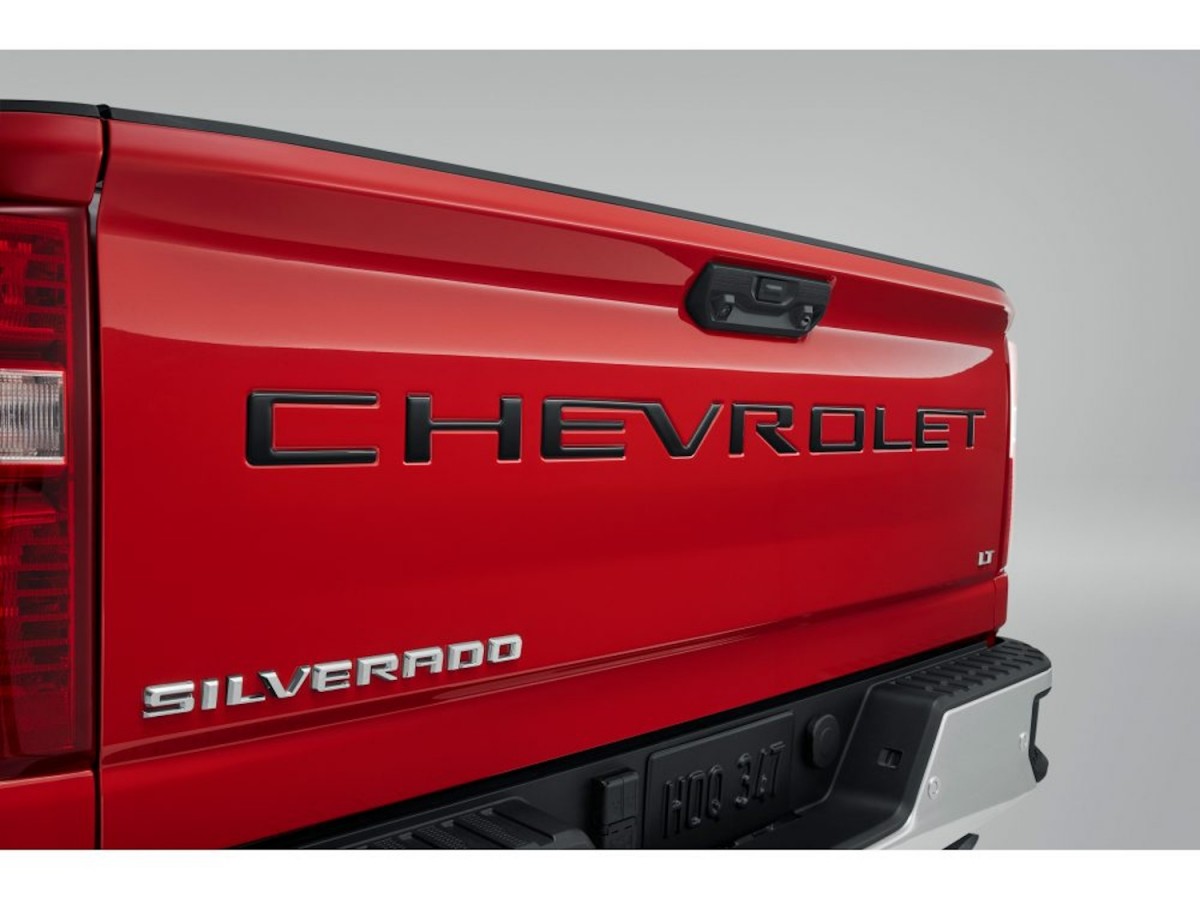 Chevrolet CHEVROLET Tailgate Lettering Decal In Silver (for Models Without Multi-Flex Tailgate) | 84425985 | Chevrolet - Foto 5