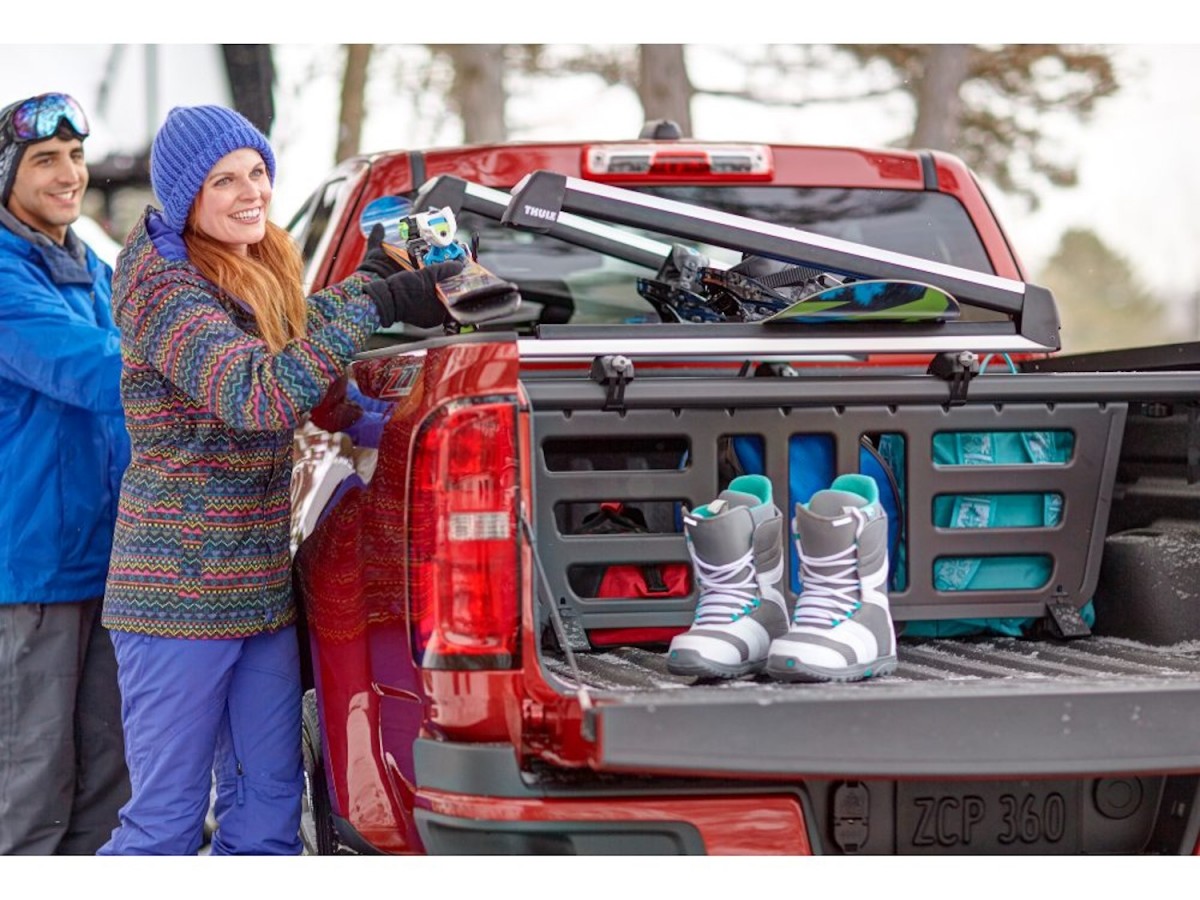 yページ 2015-2022 Colorado Canyon Gear On Bed Divider 22937756
