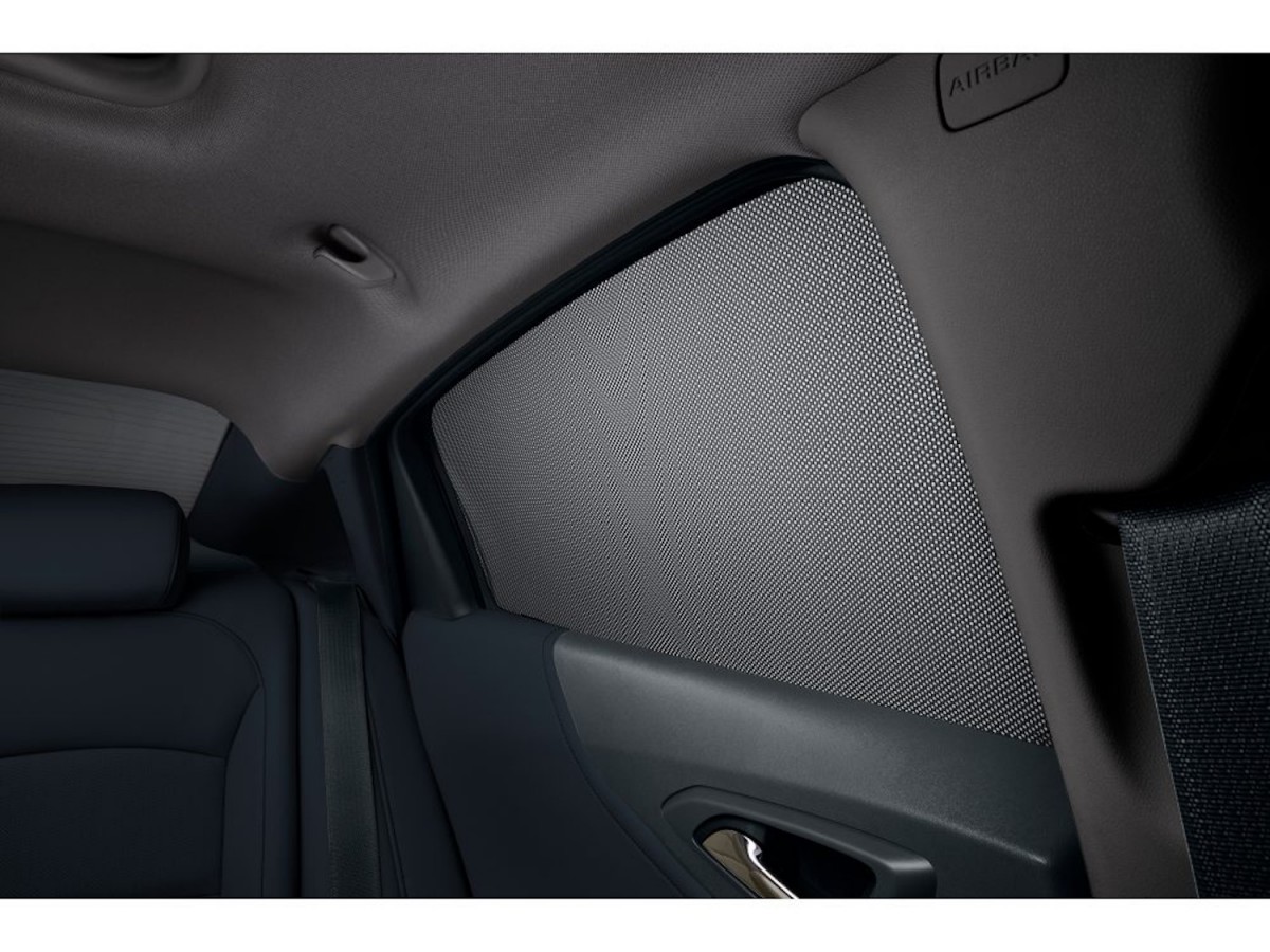 Chevrolet Rear Side Window Sunshade Package Kit Of Two In Black