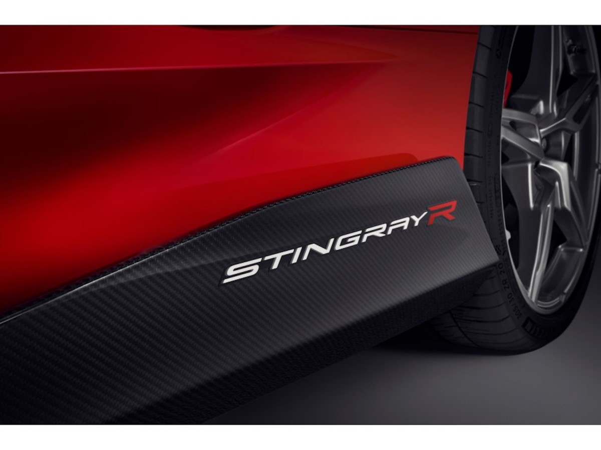 Chevrolet Stingray R Hood & Side Decal Graphics Package