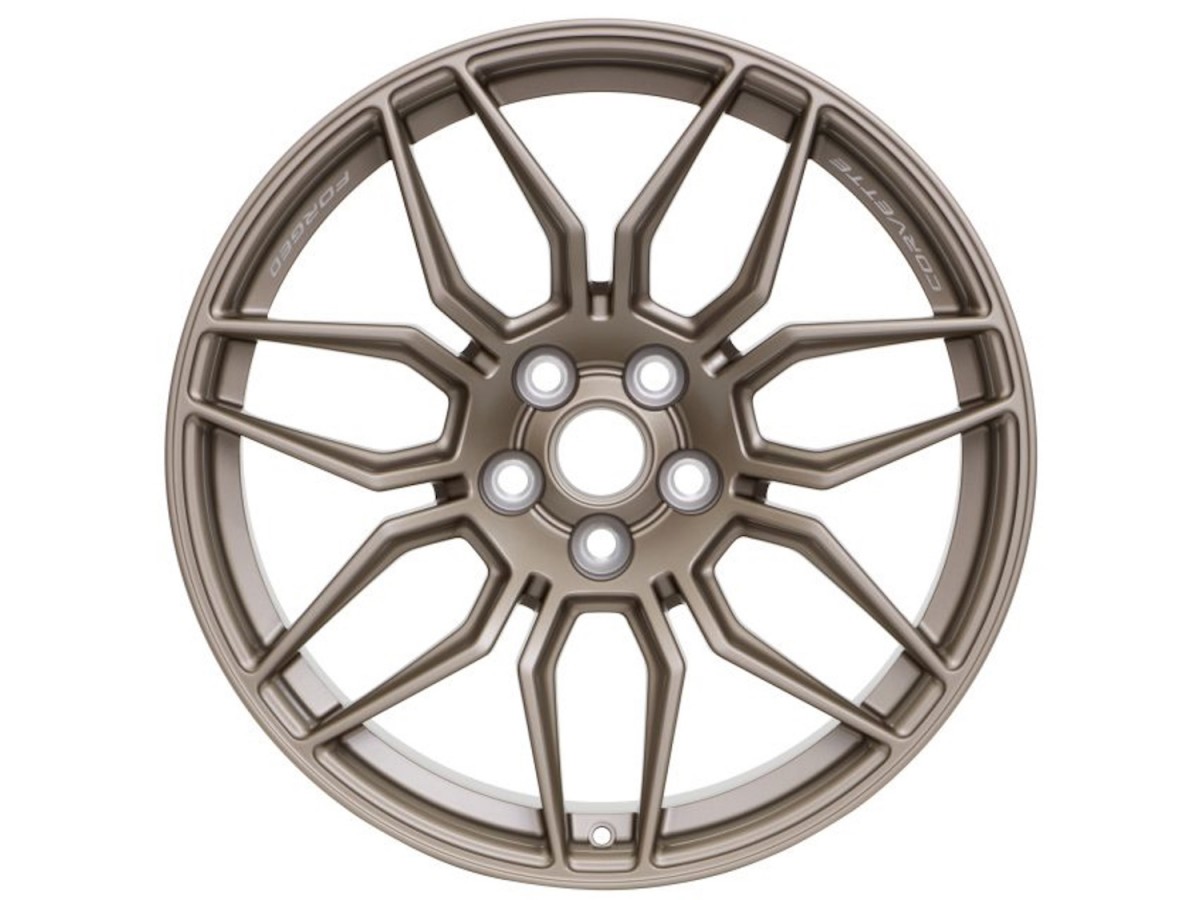 Chevrolet 20x10-Inch Forged Aluminum Spider-Design Front Wheel In