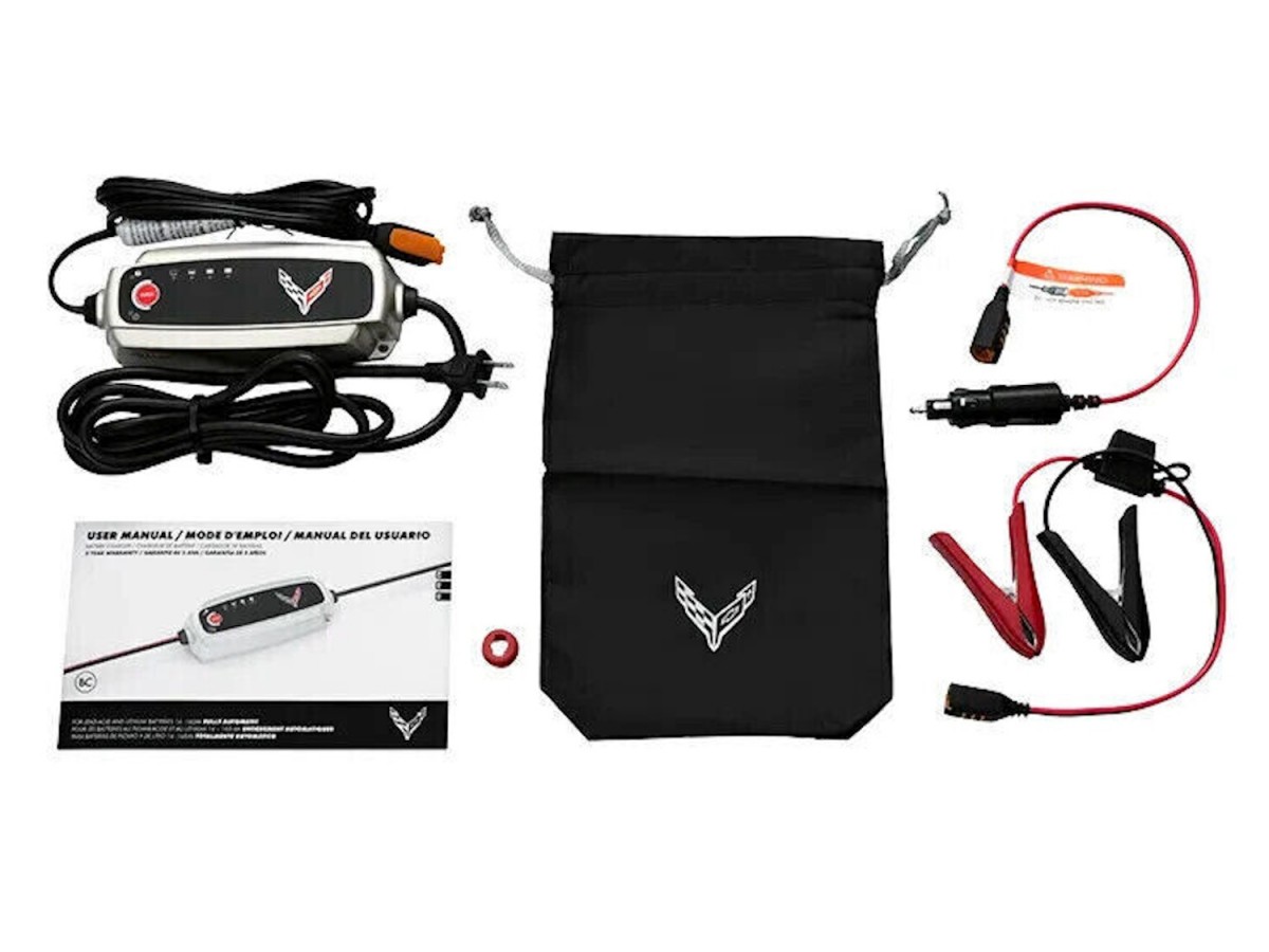 Chevrolet 110V Battery Charger With Crossed Flags Logo - 85530676