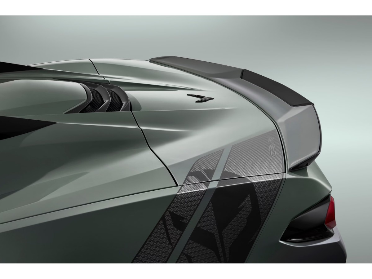 Chevrolet Wicker Bill Spoiler Extension Bridge In Clear Smoke With