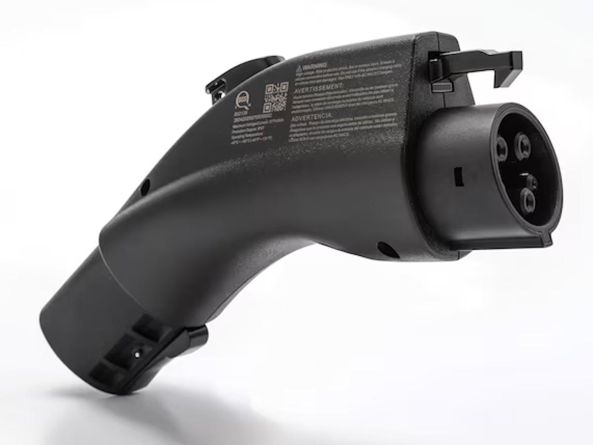 Chevrolet NACS Residential Level 2 GM Vehicle Charging Adapter For