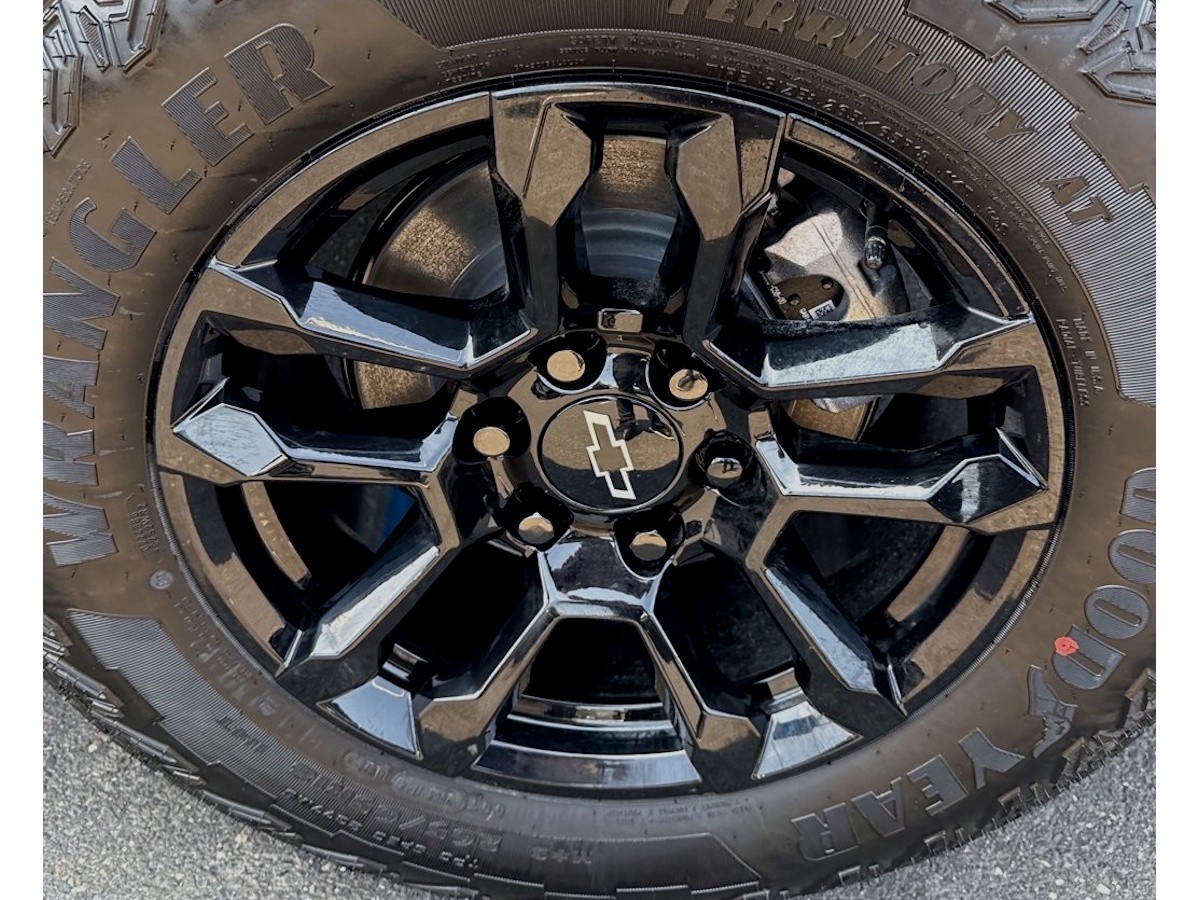 Chevrolet 18x8.5 Inch Aluminum Wheel High Gloss Black Midnight
