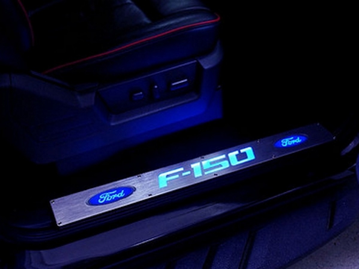 RECON Illuminated Door Sill Plates F150 Logo Blue LED 264321FD